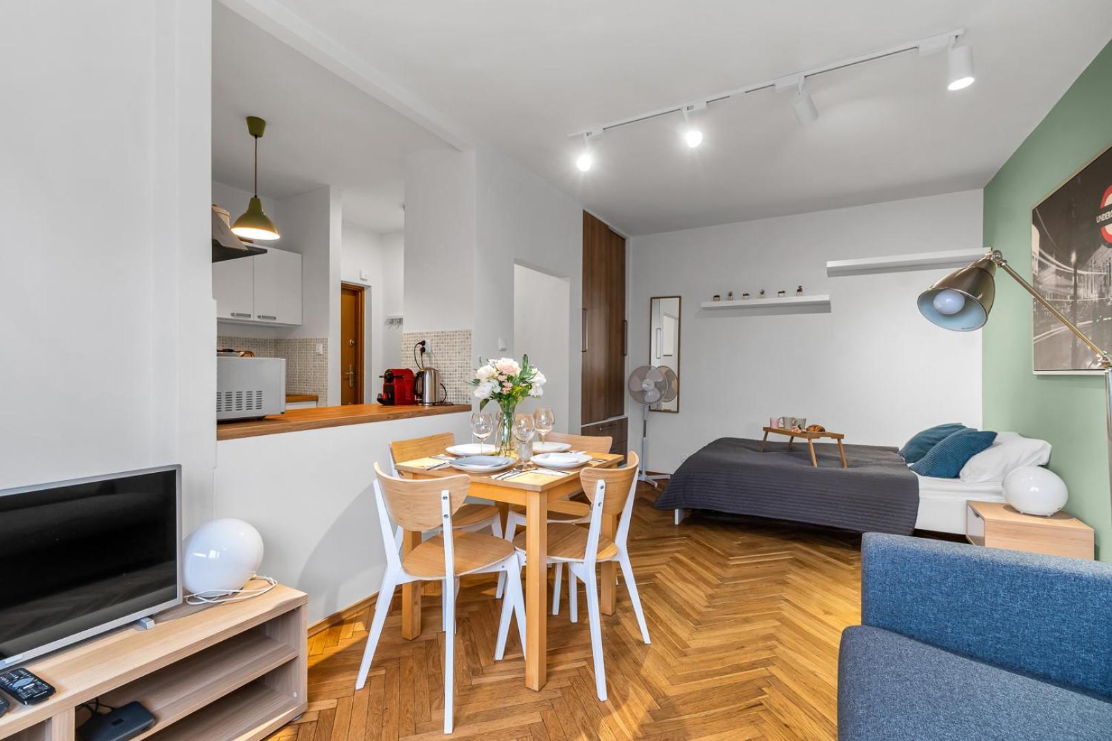 Appartement Tamka - Location, Park And Metro Nearby - By Rentujemy